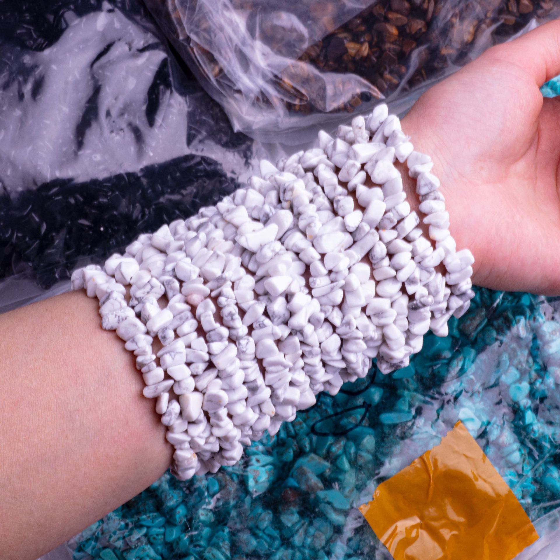 批发天然石水晶碎石女士链条手串不规则小碎石紫晶手串手饰品详情15