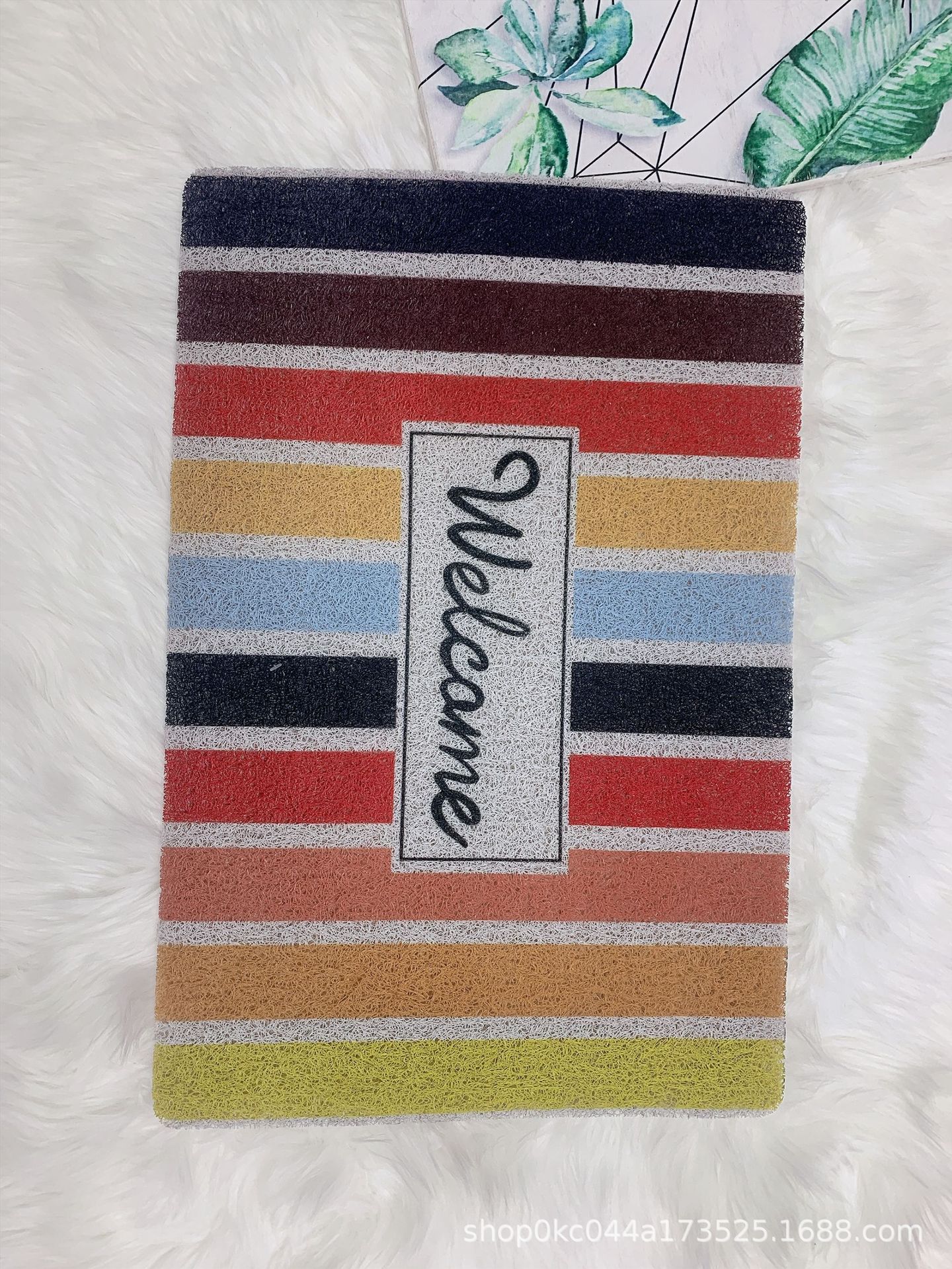 Wholesale of bathroom anti-slip MATS, carpets, water-absorbing PVC printed color strips, household floor MATS and pvc floor MATS in stock for foreign trade pic 3