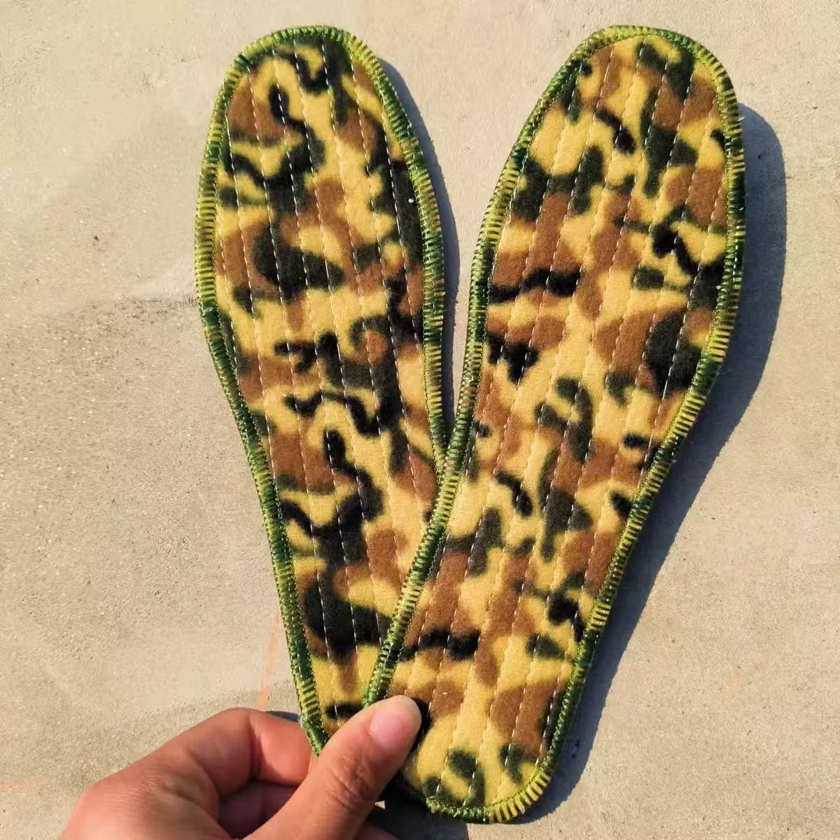 厂家批发【军绿迷彩】保暖鞋垫吸汗舒适男女通用冬季鞋垫详情1