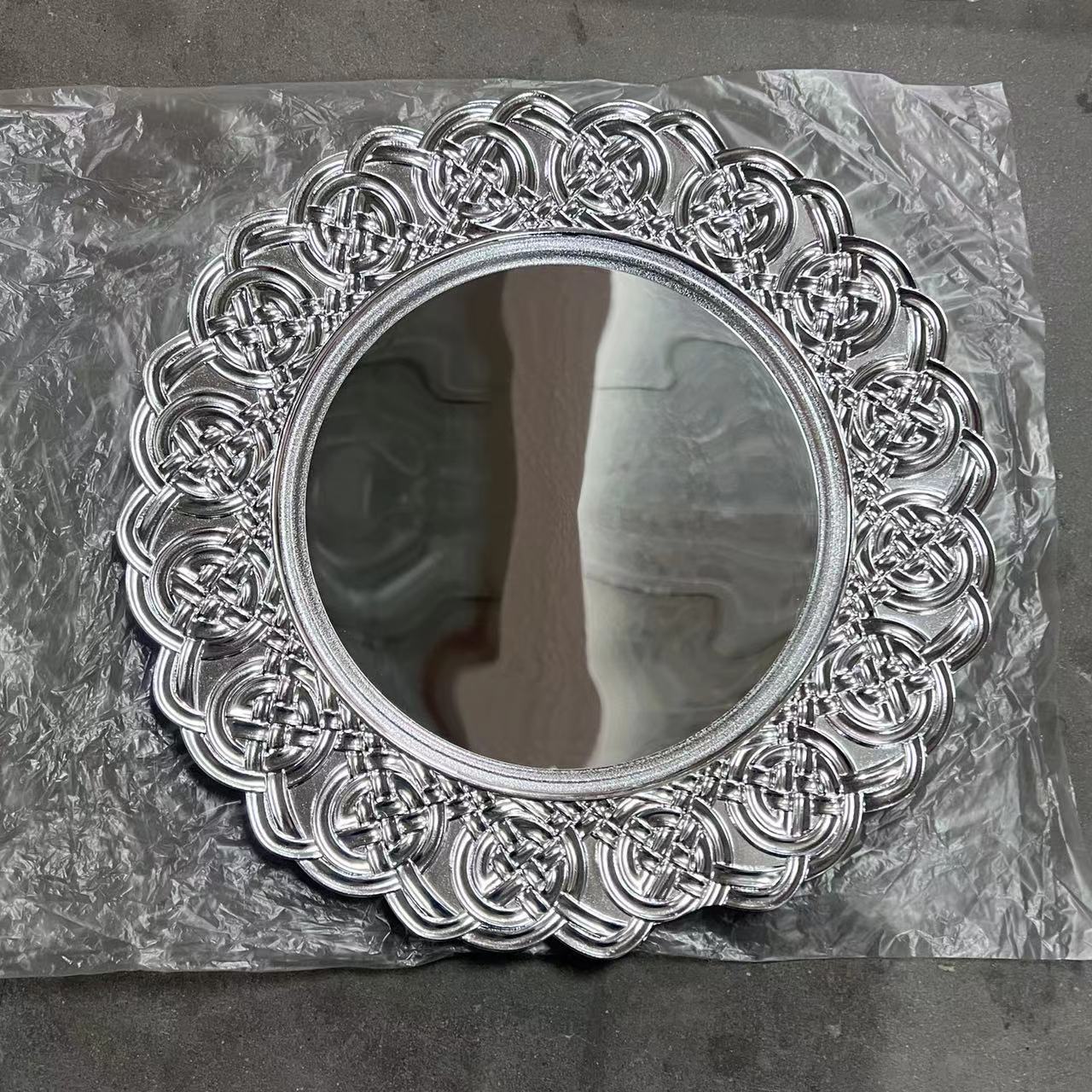 果盘批发盘子高颜值礼品送客户新品托盘点心盘拍照浮雕圆形餐垫详情7