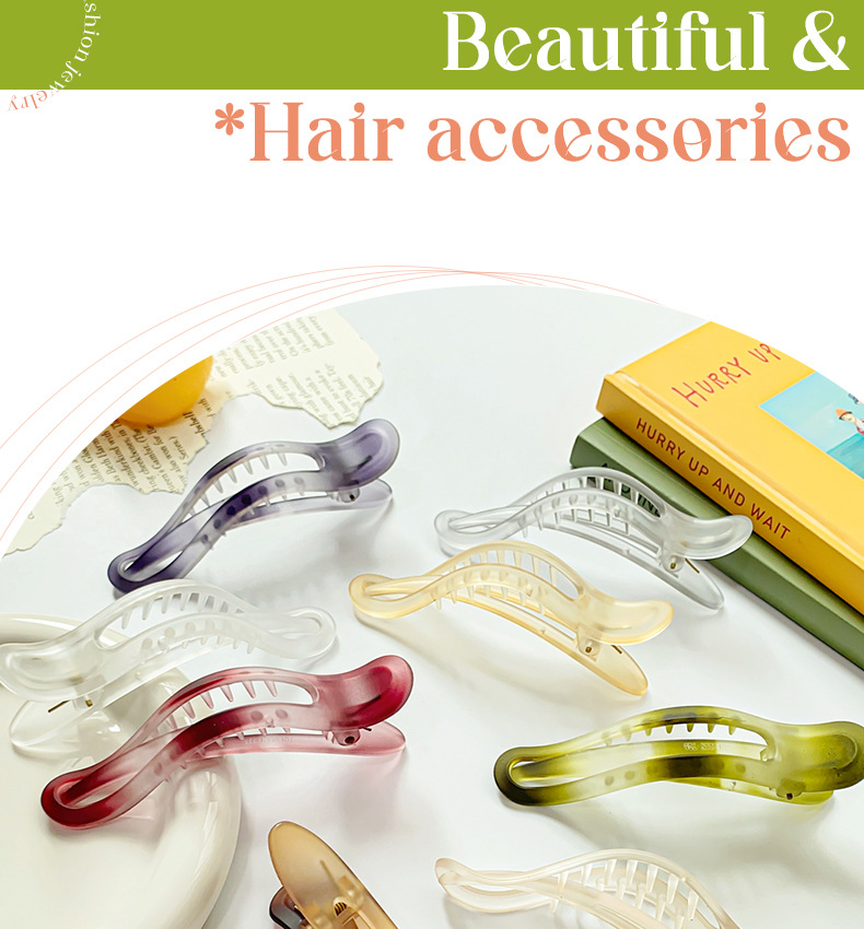 The gradient matte duckbill hairpin from Dongdaemun, South Korea, features a simple yet sophisticated hairpin top clip and a hair accessory for the back of the head pic 3