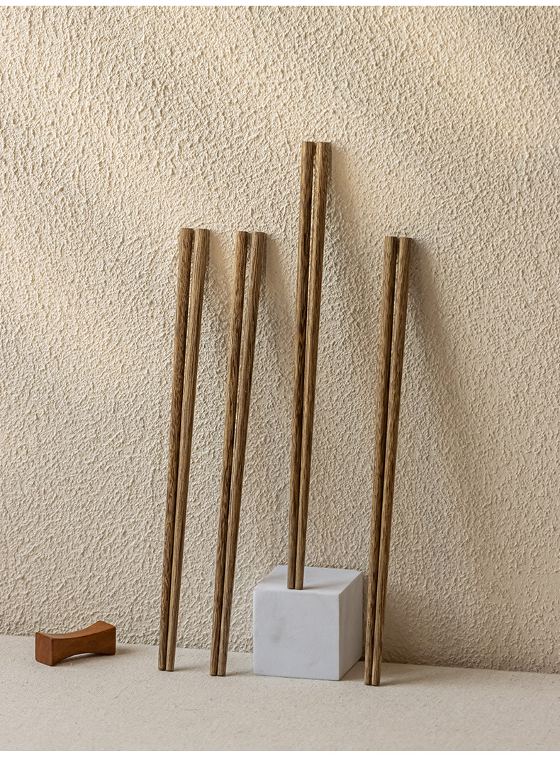 Chicken wing wooden chopsticks, household unpainted and waxed chopsticks, anti-slip and heat-resistant wooden chopsticks, single-person tableware pic 3