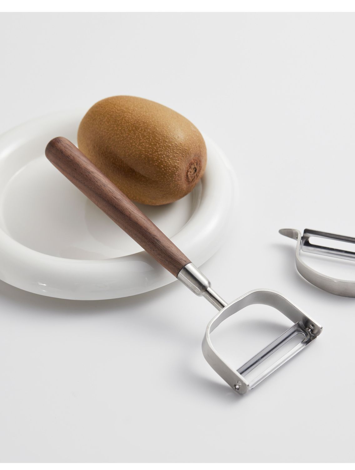 Walnut wood-handled melon peeler, kitchen 304 stainless steel peeler and peeler, a perfect tool for peeling fruits, potatoes and apples at home pic 14