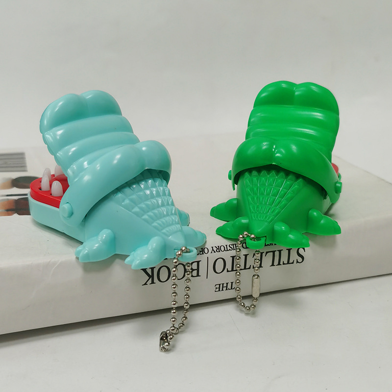 Mini hand-biting crocodile with keychain as a small gift, hand-biting little crocodile toy, prank crocodile pic 2