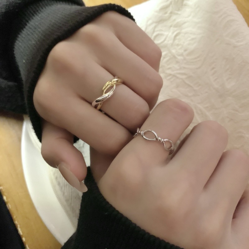 The ring does not fade. It has a unique and high-end feel, is versatile, and exudes a light luxury temperament. It is an inS-style retro ring with geometric openings from Japan and South Korea pic 2