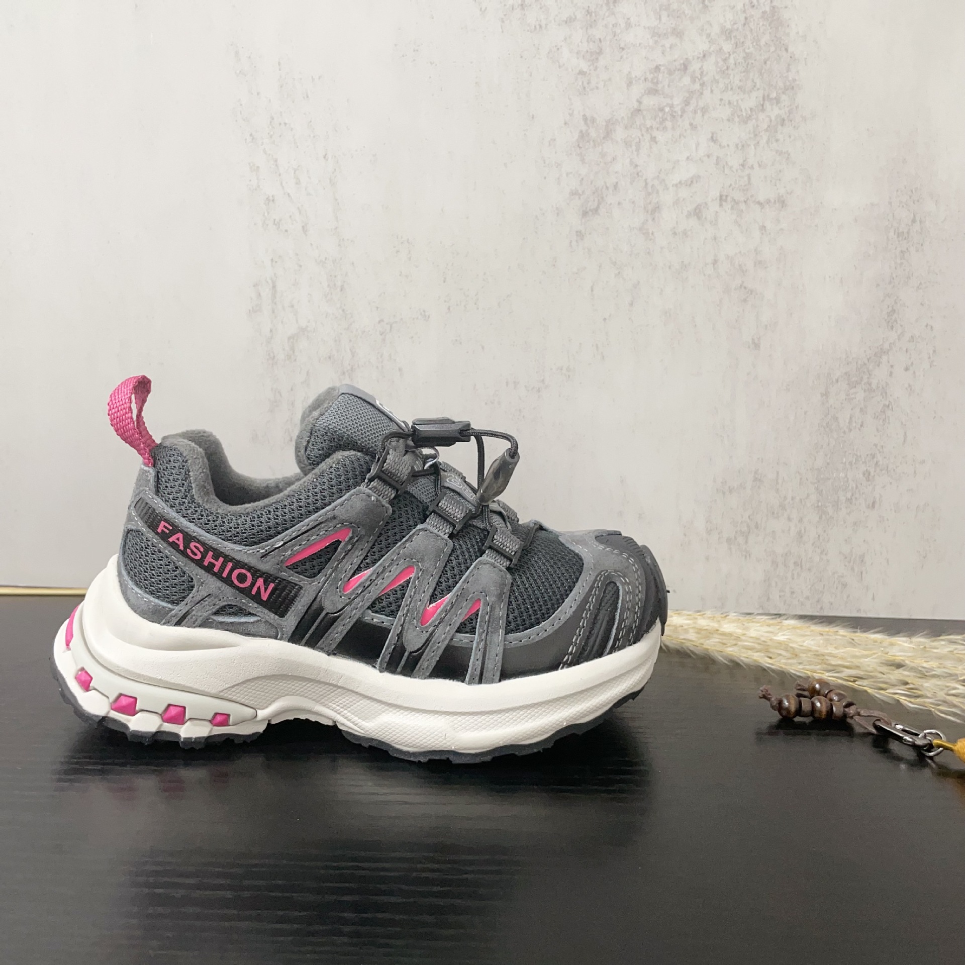 Classic color-blocked pattern decorative spliced drawstring fleece warm sports shoes for men and women in winter 2025 pic 17