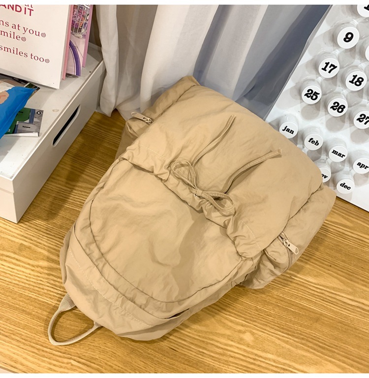 新款时尚轻便简约双肩包女日系文艺学生书包休闲运动旅行纯色背包详情48