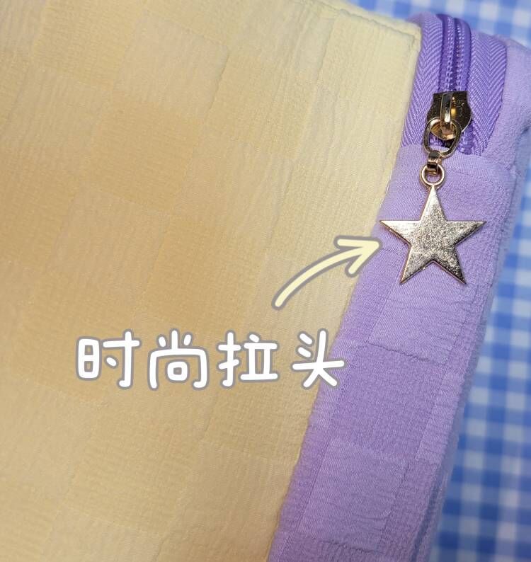 小众学生泡芙枕头大容量收纳化妆包日系高颜值笔袋旅行整理化妆品详情11