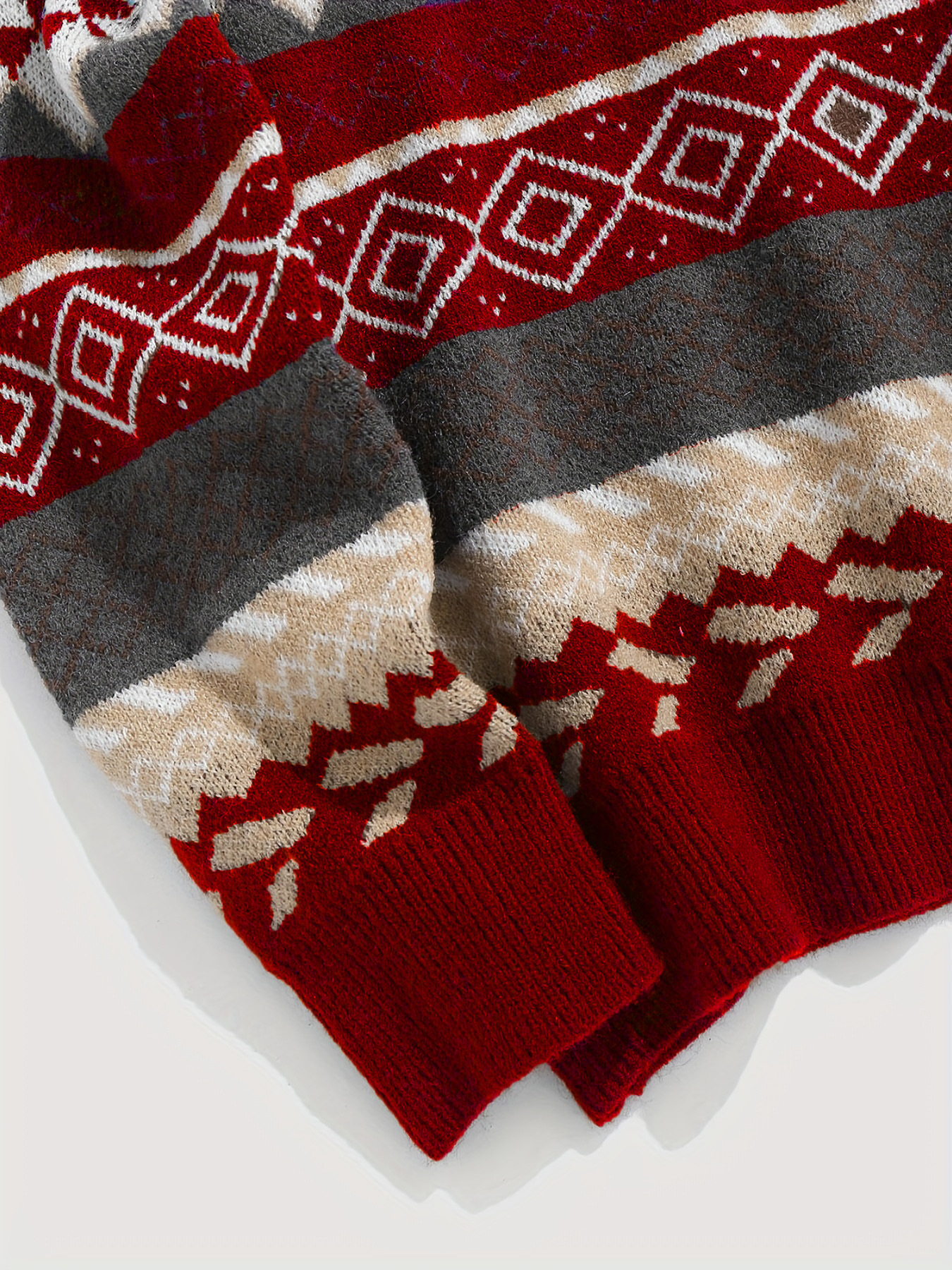 The new autumn and winter warm, soft and retro knitted sweater with a pullover, round neck and long sleeves, and a contrasting color diamond-shaped pattern sweater is versatile for women pic 16