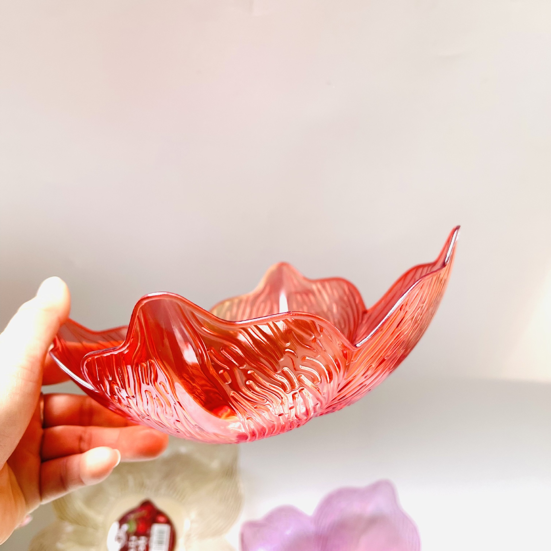 【 Zone 3-7 】 Square petal plate 10/ bag 720/ box Lace fruit plate Transparent Candy Plate Petal Snack plate Plastic plate 1 yuan 2 yuan Source New material fruit plate wholesale pic 4