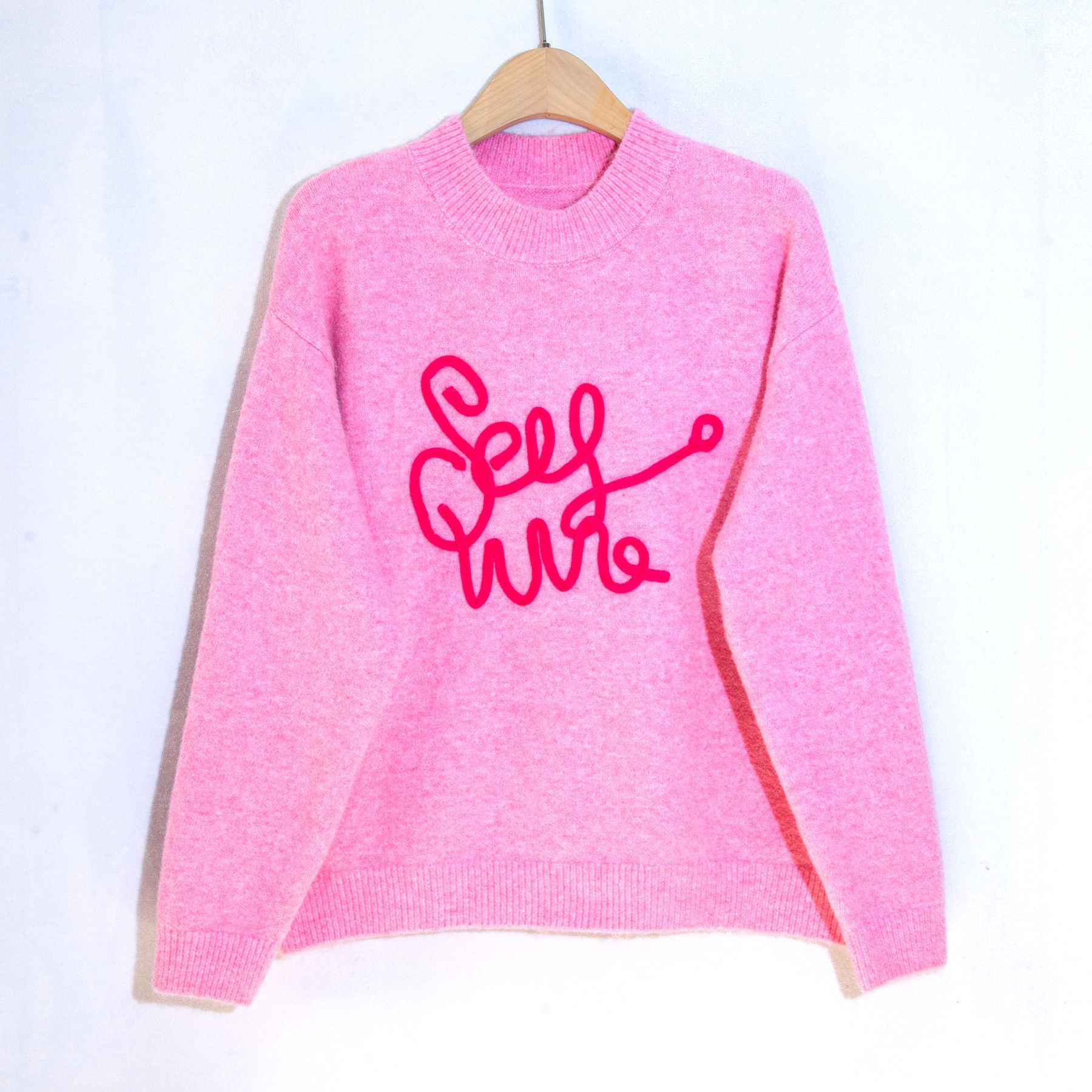 羊毛混纺粉色字母毛衣女2025新款秋冬宽松保暖慵懒针织衫上衣详情14
