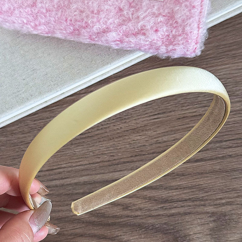 韩版缎面窄发箍女百搭外出头箍复古法式发卡鹿皮绒防滑港风头饰详情12