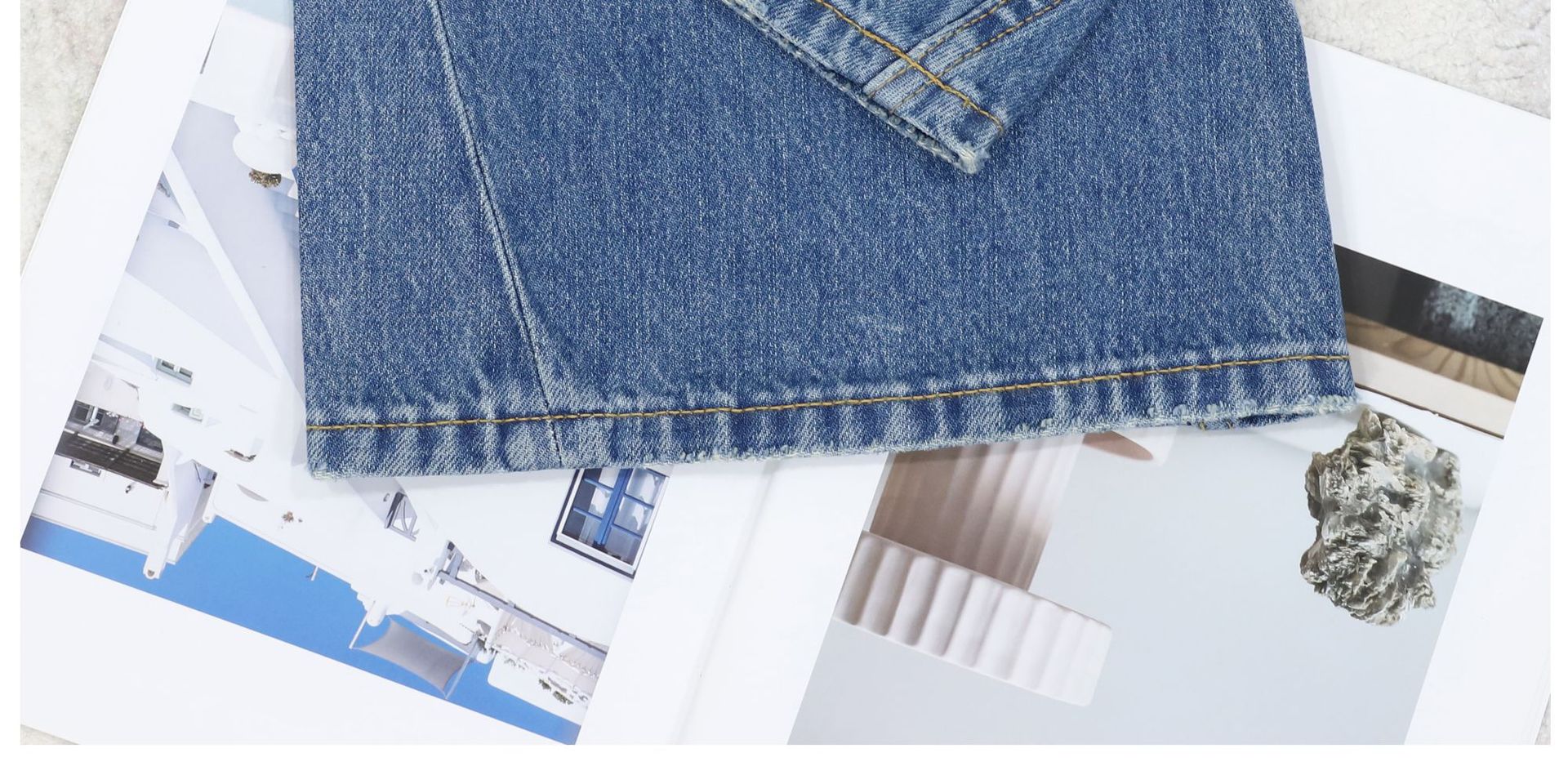 AC blue straight-leg jeans for women, high-waisted wide-leg, ink-wash distressed printed flared pants, dirty pants, Spring 2026 new style pic 20