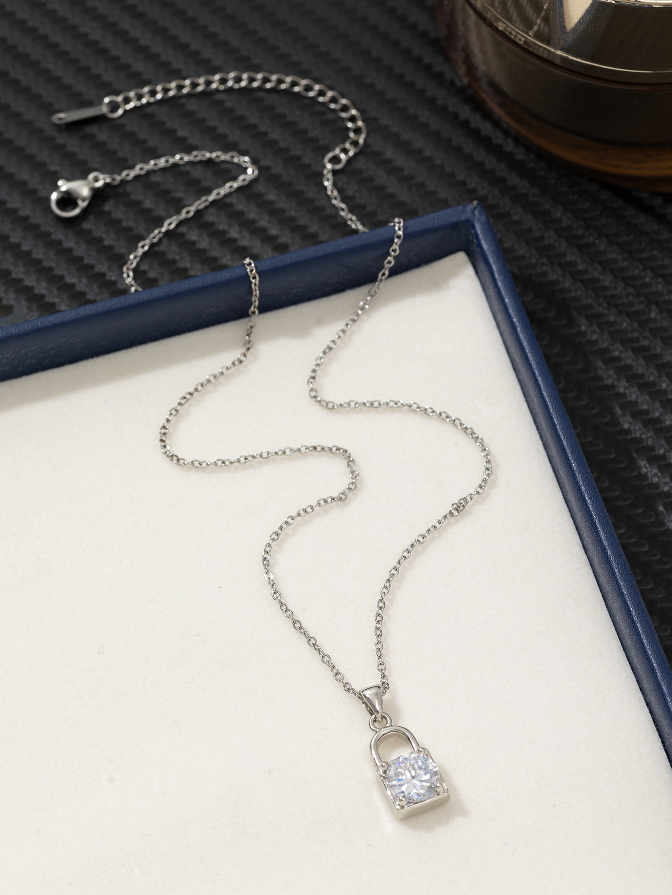 跨境合金锆石爱心花朵海豚简约百搭高级感吊坠项链锁骨链女批发潮详情28