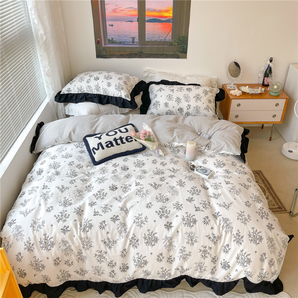 French Hepburn style pure cotton four-piece set, high-end feel, pure cotton black and white sketch flower duvet cover, all-cotton edge bedding pic 8