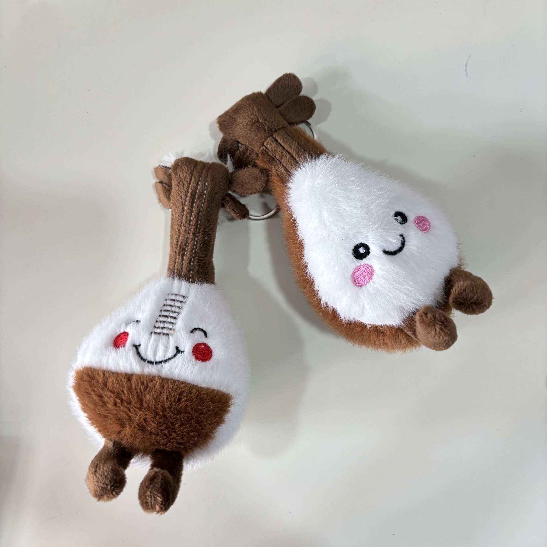 Music simulation plush toys, guitar, pipa, plush doll, figurine, bag, pendant, keychain, doll, and small toys pic 3