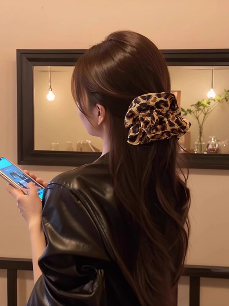 Leopard print high-elasticity hair band for women, large, durable ponytail tie, high-end leather band, large intestine hair accessory pic 15