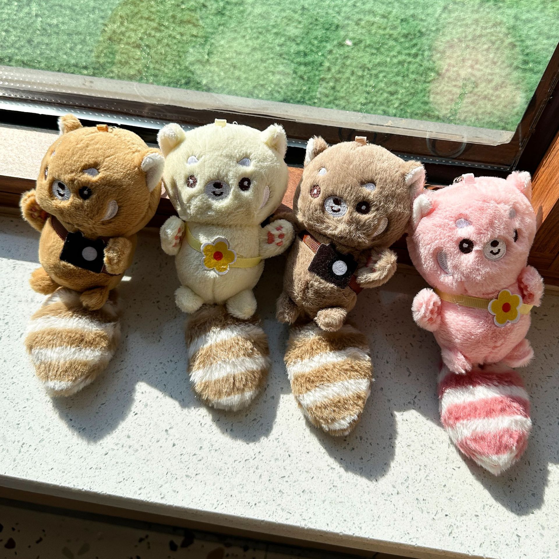 Cross-border bestsellers: Cute cartoon big-tail raccoon pendants, bags, keychains, plush pendants, ornaments, toys pic 9