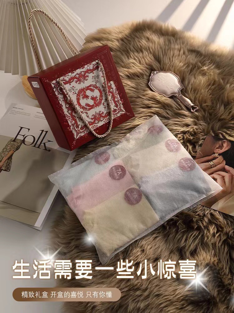 新款桑蚕丝底裆无缝女士内裤透气中腰提臀防走光三角裤女收腹无缝外贸女士内裤详情13