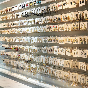 The black braided high-end hair band for autumn and winter is versatile and elegant. It features a high headband, hairpin, and Maillard brown hair accessory for women pic 4