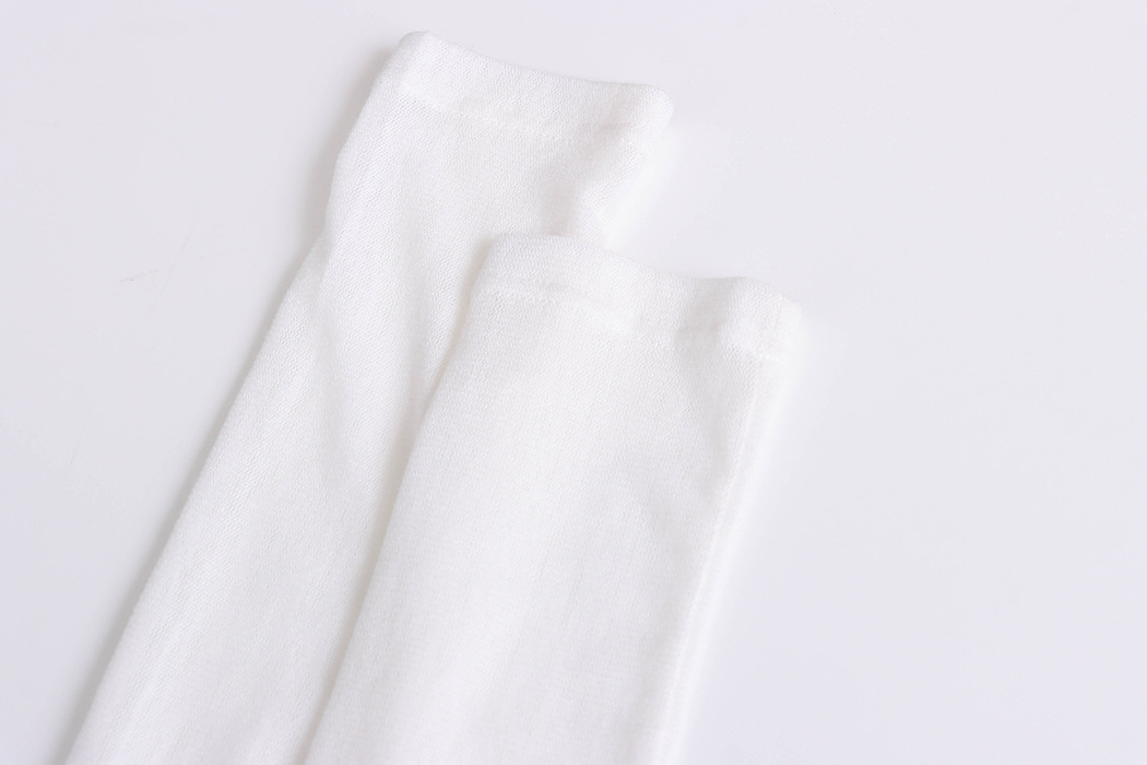 司南 早春新款 艺术感立体发泡感圆领微透防晒罩衫T恤 SN6876详情72