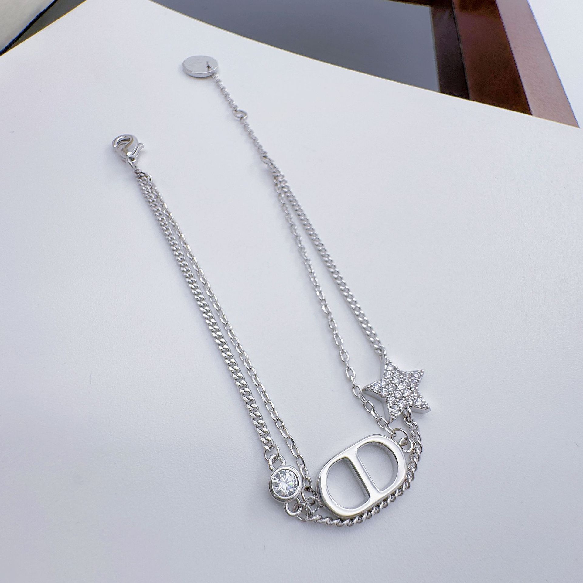 Celeste celeste niche nuevo premium sense pulsera ligera palabra de lujo nose de cerda estrella con diamantes doble estilo europeo y americano pic 9
