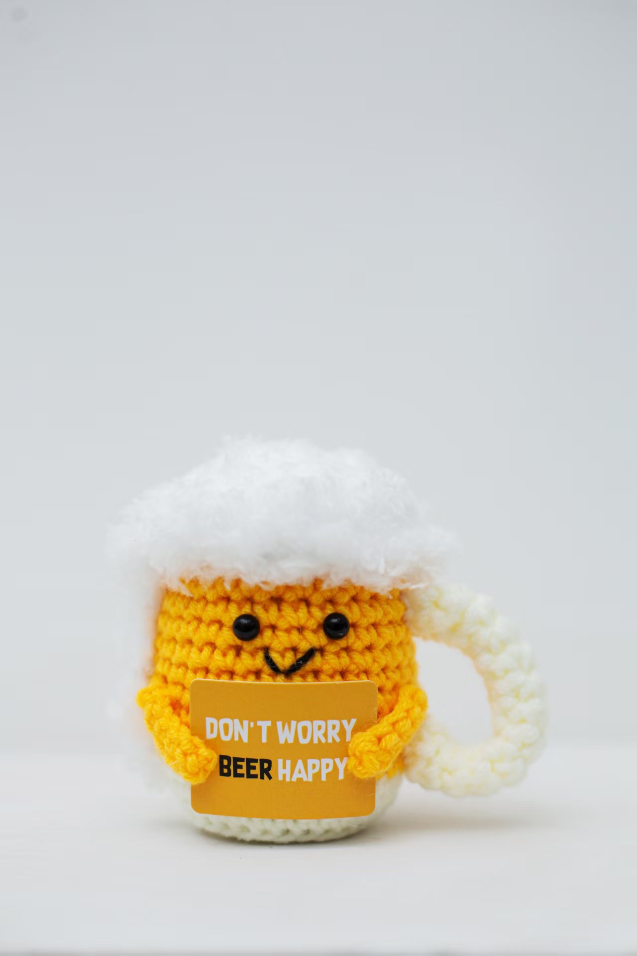 Handmade crocheted woolen plush toy, creative display piece, cute and positive energy, little cat, little turtle, beer mug hanging decoration, cartoon style pic 2