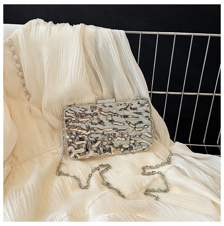 晚宴包金属2024夏季新款盒子女包链条单肩斜挎包褶皱跨镜女手机包详情54