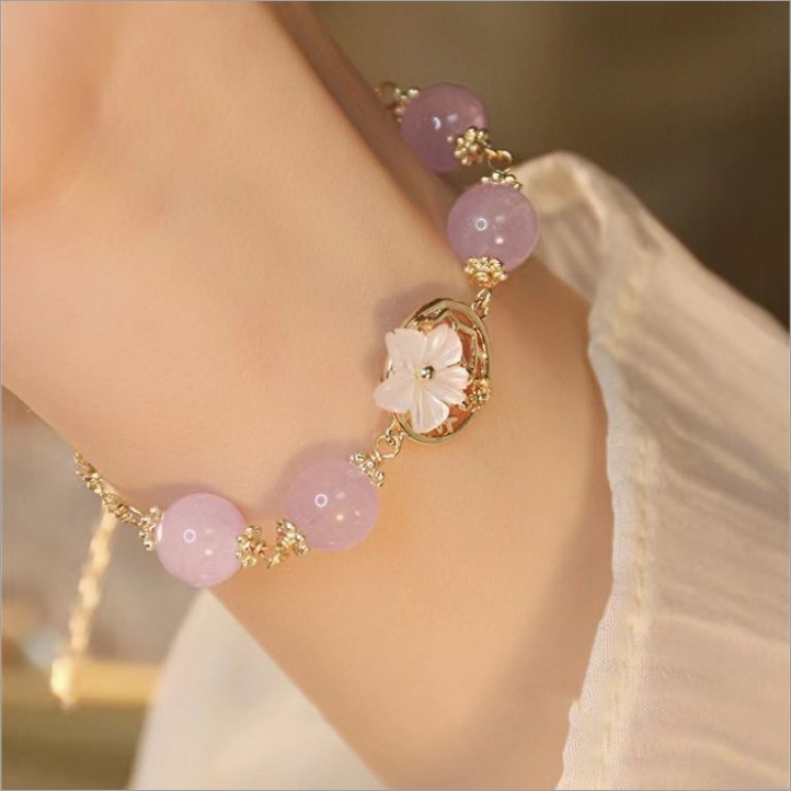 2024新款九条装蝶恋花手链翩翩蝴蝶钰碎珠手链清新设计感闺蜜手链详情9