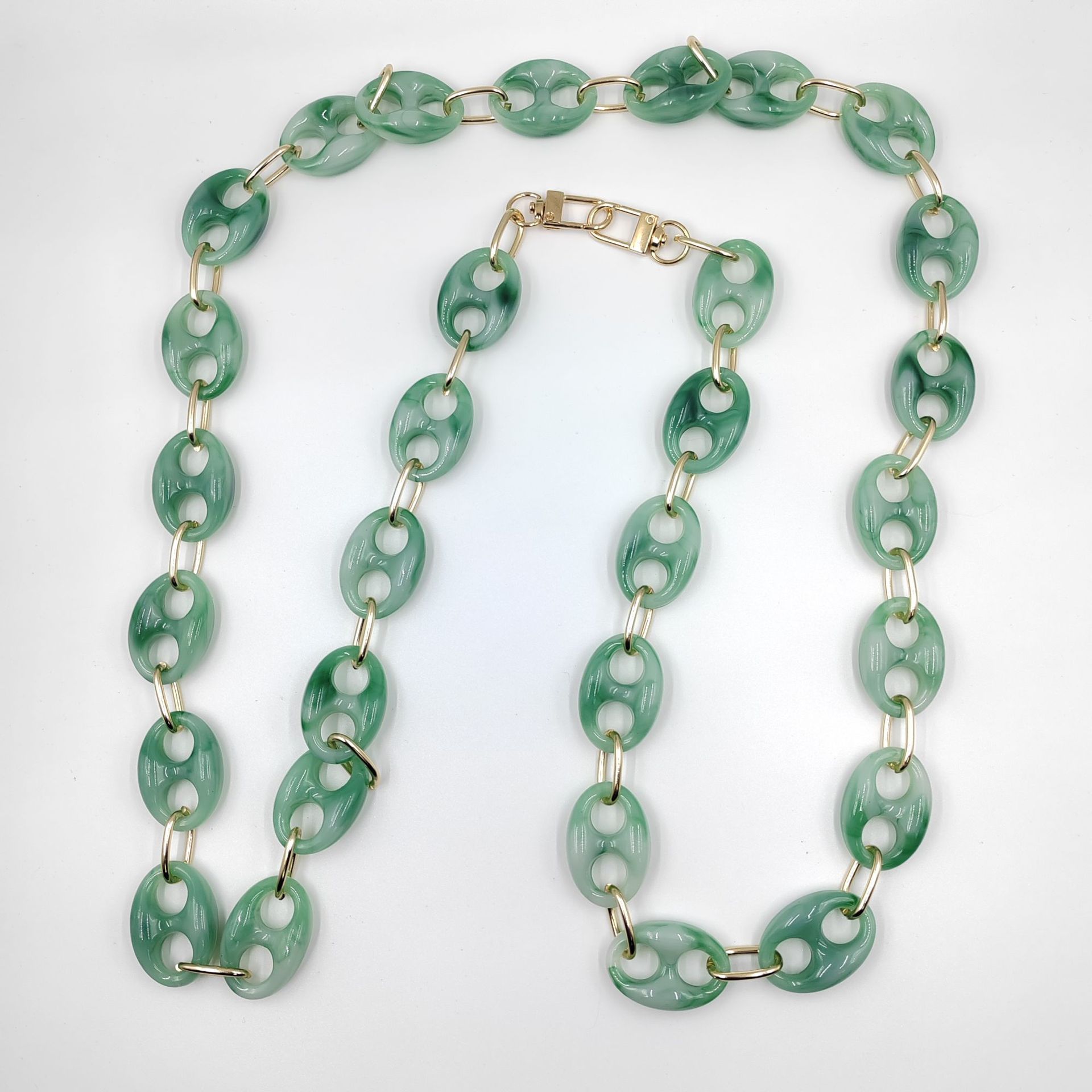 时尚百搭小众设计款个性亚克力手机长链斜挎欧美跨境饰品厂家直销详情5