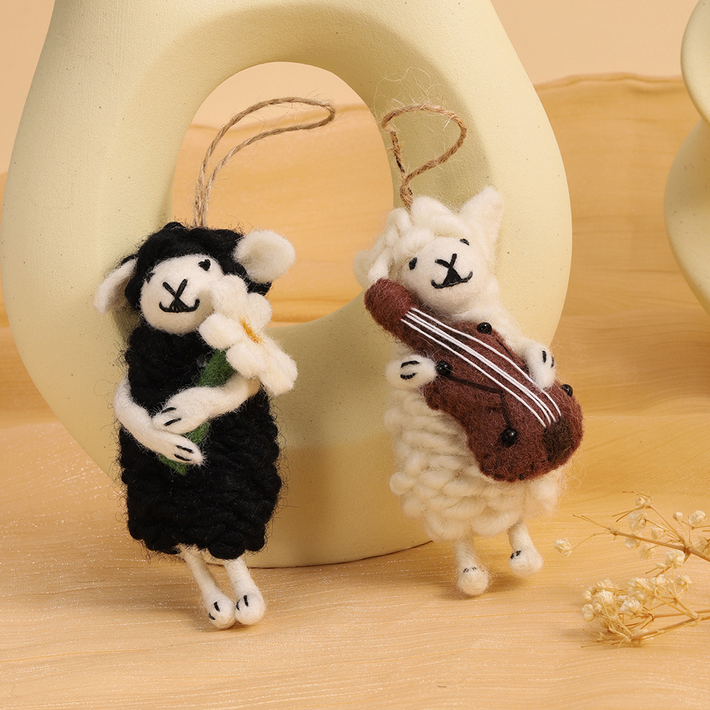 Cute handmade wool felt pendants, fun 3D lamb doll pendants, niche bag pendants, niche pendants pic 3