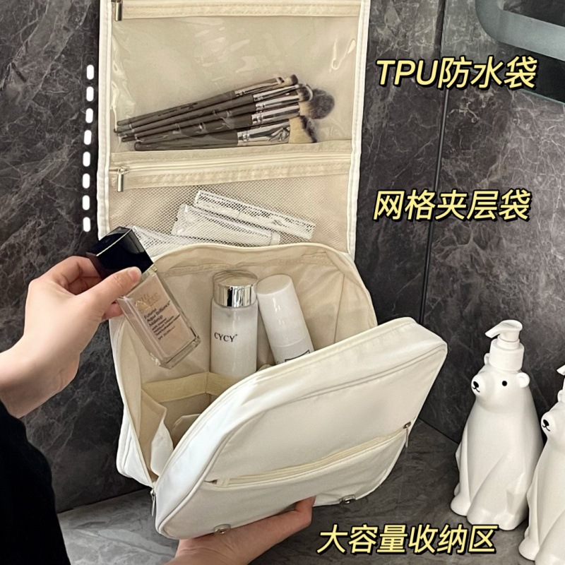 手提带珍珠化妆包防水多功能洗漱用品收纳袋户外浴室挂钩洗漱包详情5