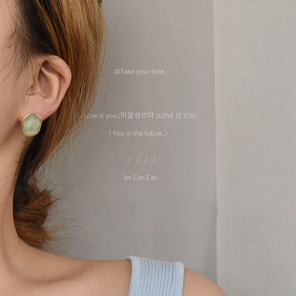 Liangmu S925 Silver Needle 14K Hong Kong-style fashionable stud earrings, personalized irregular geometric earrings, asymmetrical earrings factory pic 3