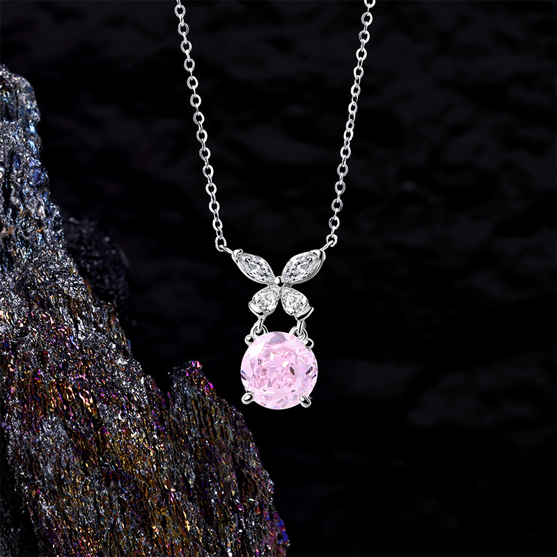 Zhuoheng selects the new, gentle and ethereal s925 sterling silver necklace from Dongdaemun, South Korea. It features a creative design and is a niche accessory pic 3