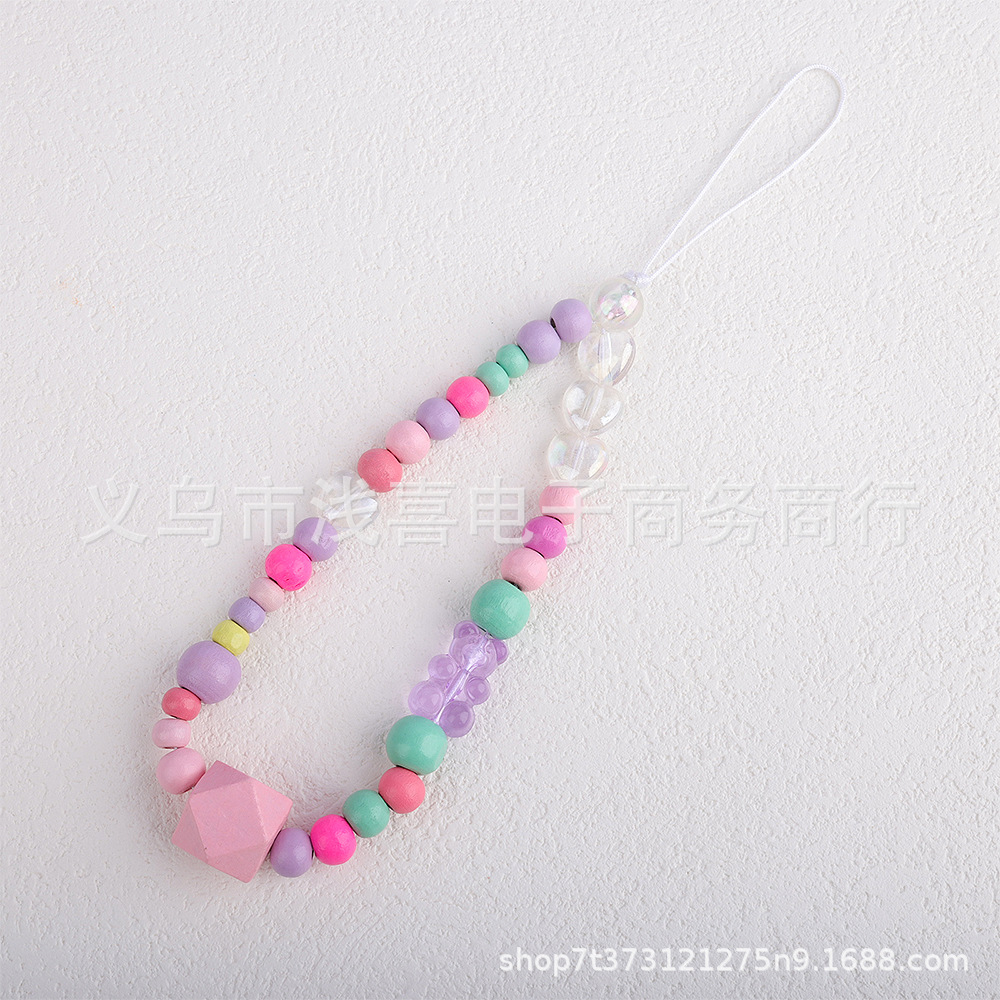 A popular online influencer live-streamed a new style of strawberry mobile phone chain, heart-shaped beaded mobile phone chain and hand-painted beaded mobile phone chain pic 6