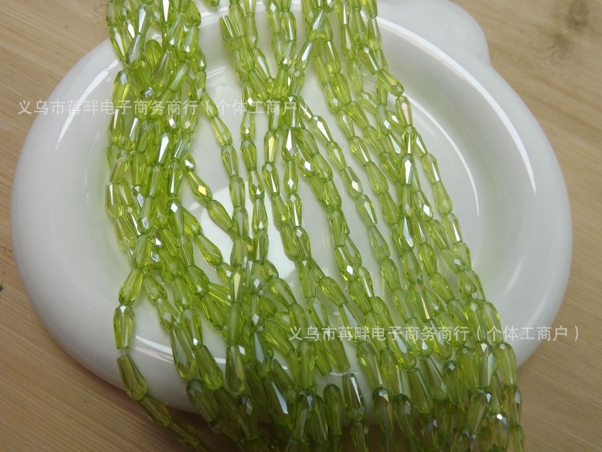 4mm*9mm长水滴人鱼泪晶晶diy水晶饰品配件玻璃珠子长水滴晶晶配件详情3