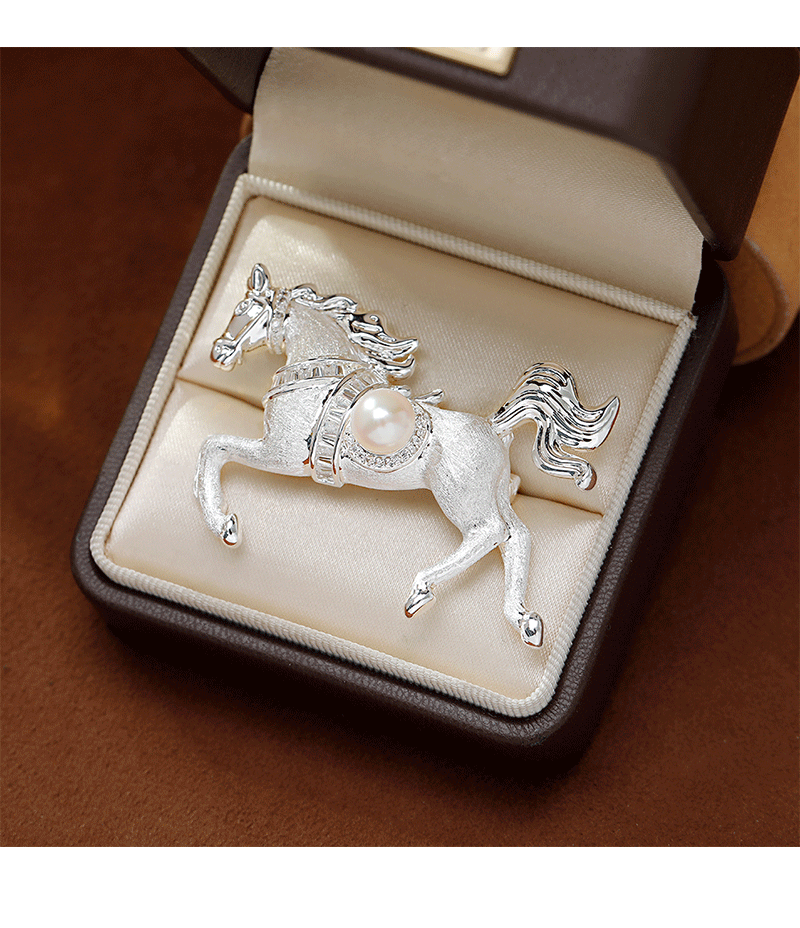 Hyacinth caballo a gongcheng temperamento de moda cepillado grueso plata corcel broche mujer personalidad traje pin en vivo burst estilo accesorios pic 10