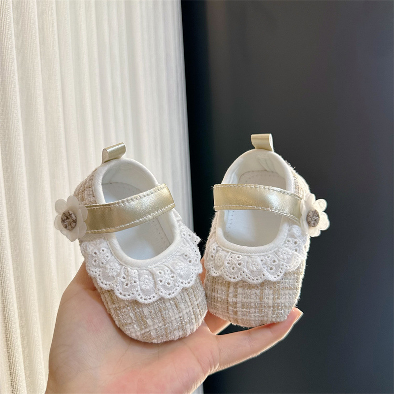 Spring and Autumn 0-1 year old baby princess shoes 3-6-12 months old girl baby Chanel-style breathable soled learning shoes single shoes pic 6