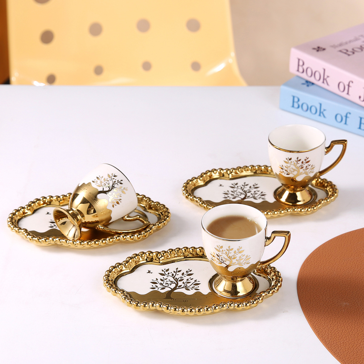 European-style ceramic cups, gold-plated creative coffee cup and saucer sets, Middle Eastern, European and American electroplated cups, business gift wine glasses pic 7