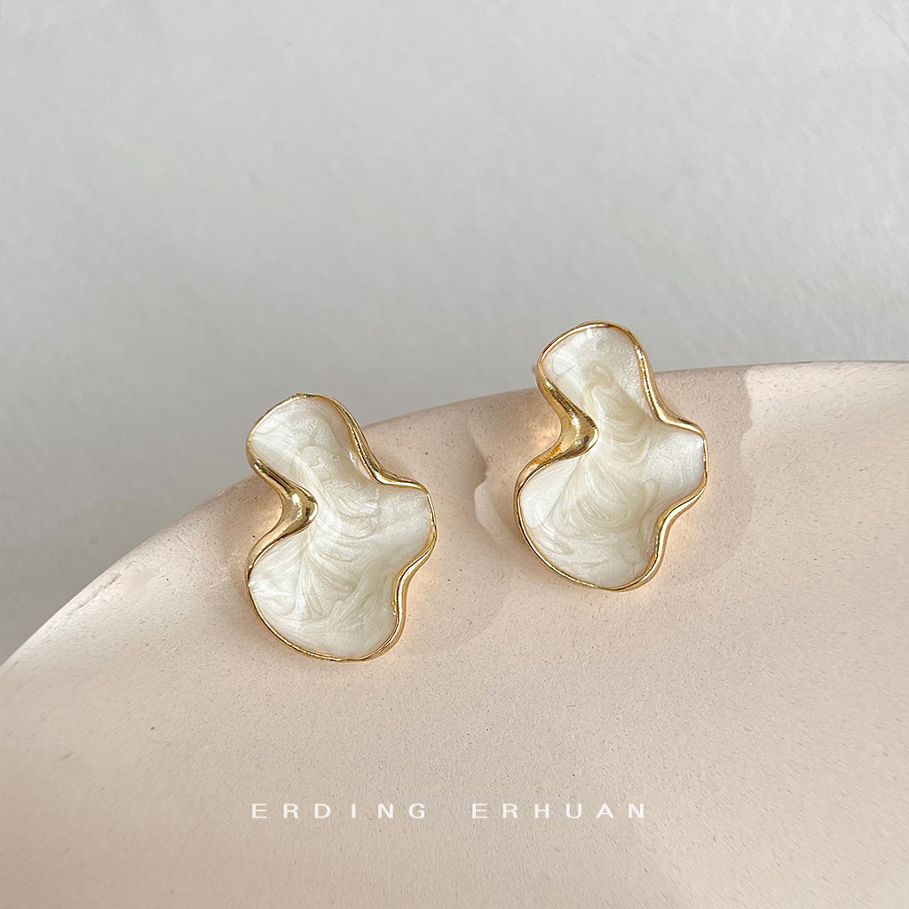 Artistic atmosphere: Abstract geometric shapes, irregular shapes, 925 silver needle electroplated, 14K oil-dropping ear studs, elegant earrings factory pic 6