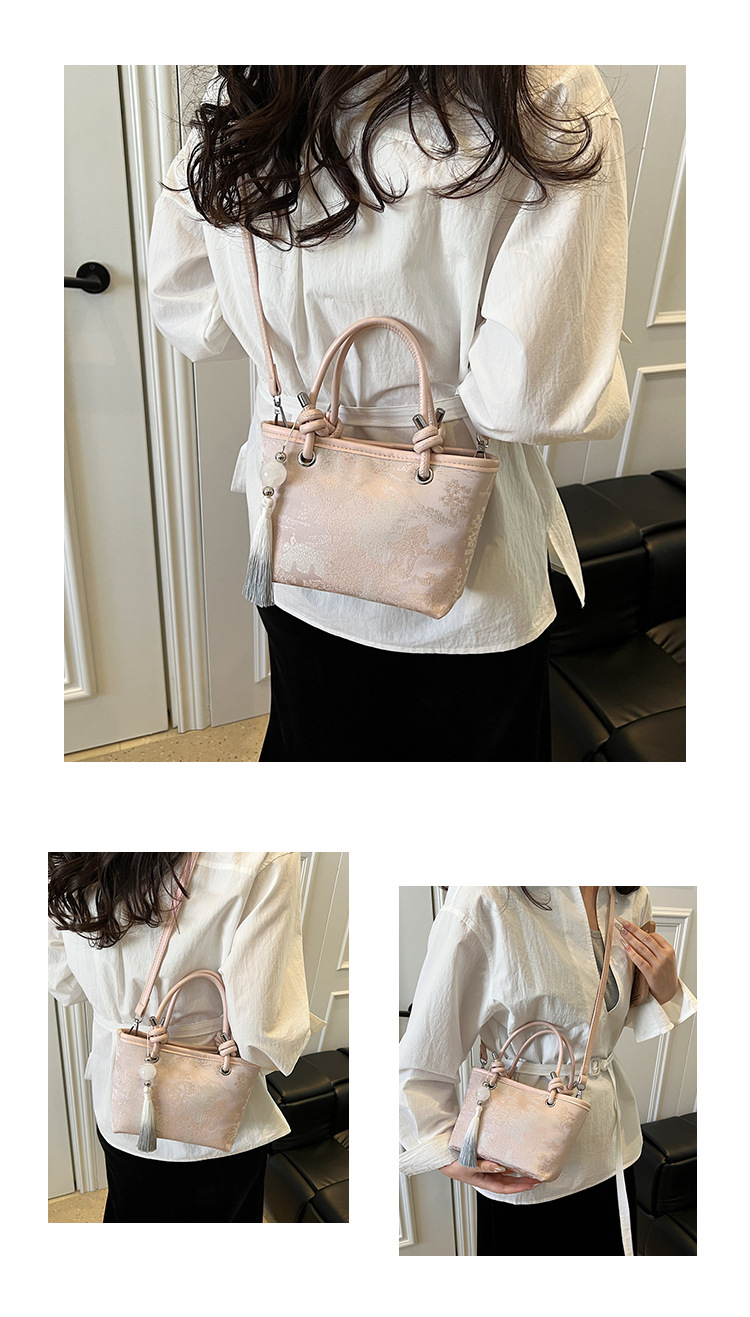 手拎新国潮式刺绣包包女2025春夏新款国风绣花时尚水桶包百搭斜挎包详情11