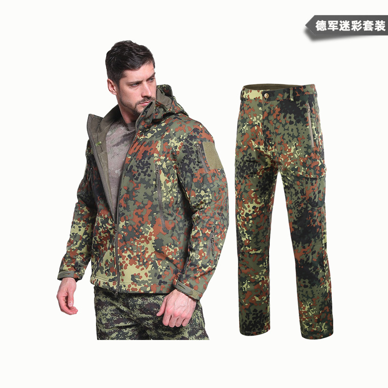 Yitu Tactical Sports Shark Skin Waterproof Soft Shell Down Jacket and Pants Alpha Green Warm Fleece Camouflage Down Jacket Set pic 8