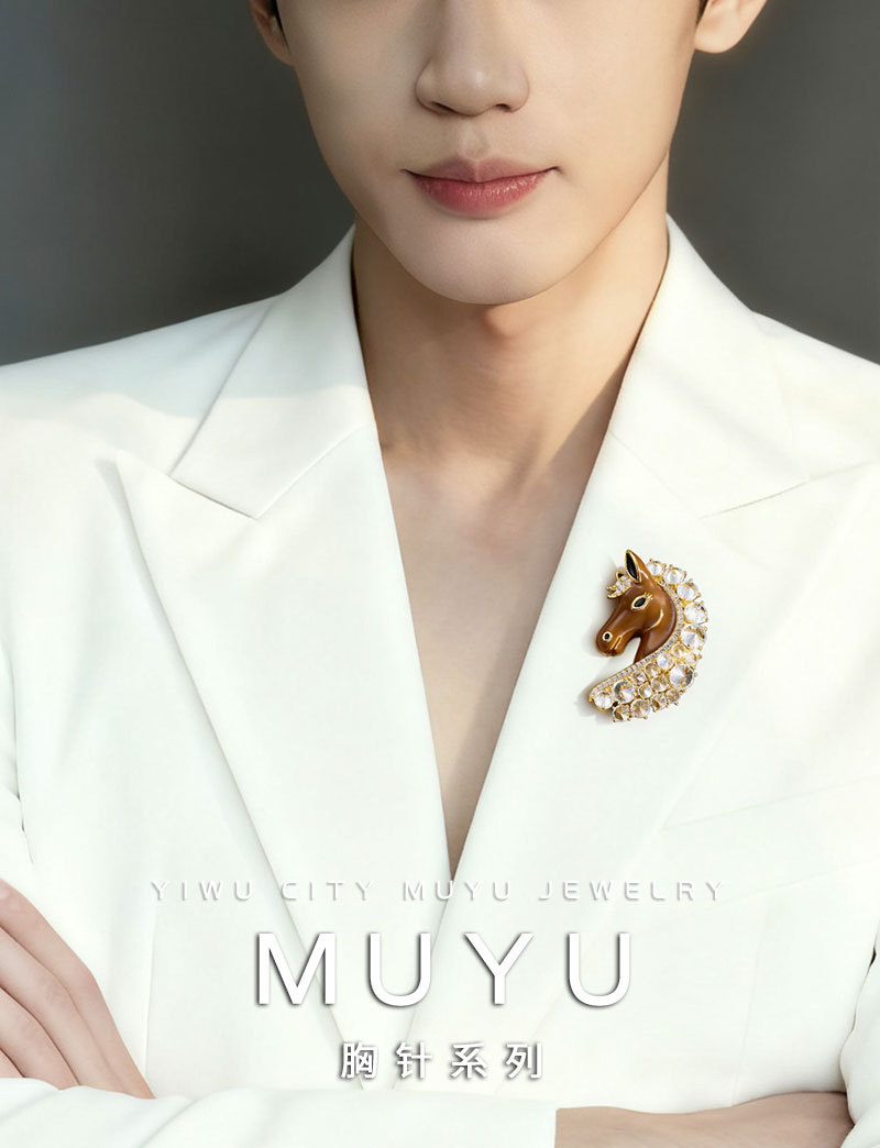 Original design: Good Luck Horse Head brooch, copper inlaid with zircon, real gold electroplated with oil, exquisite brooch, suitable for both men and women pic 5