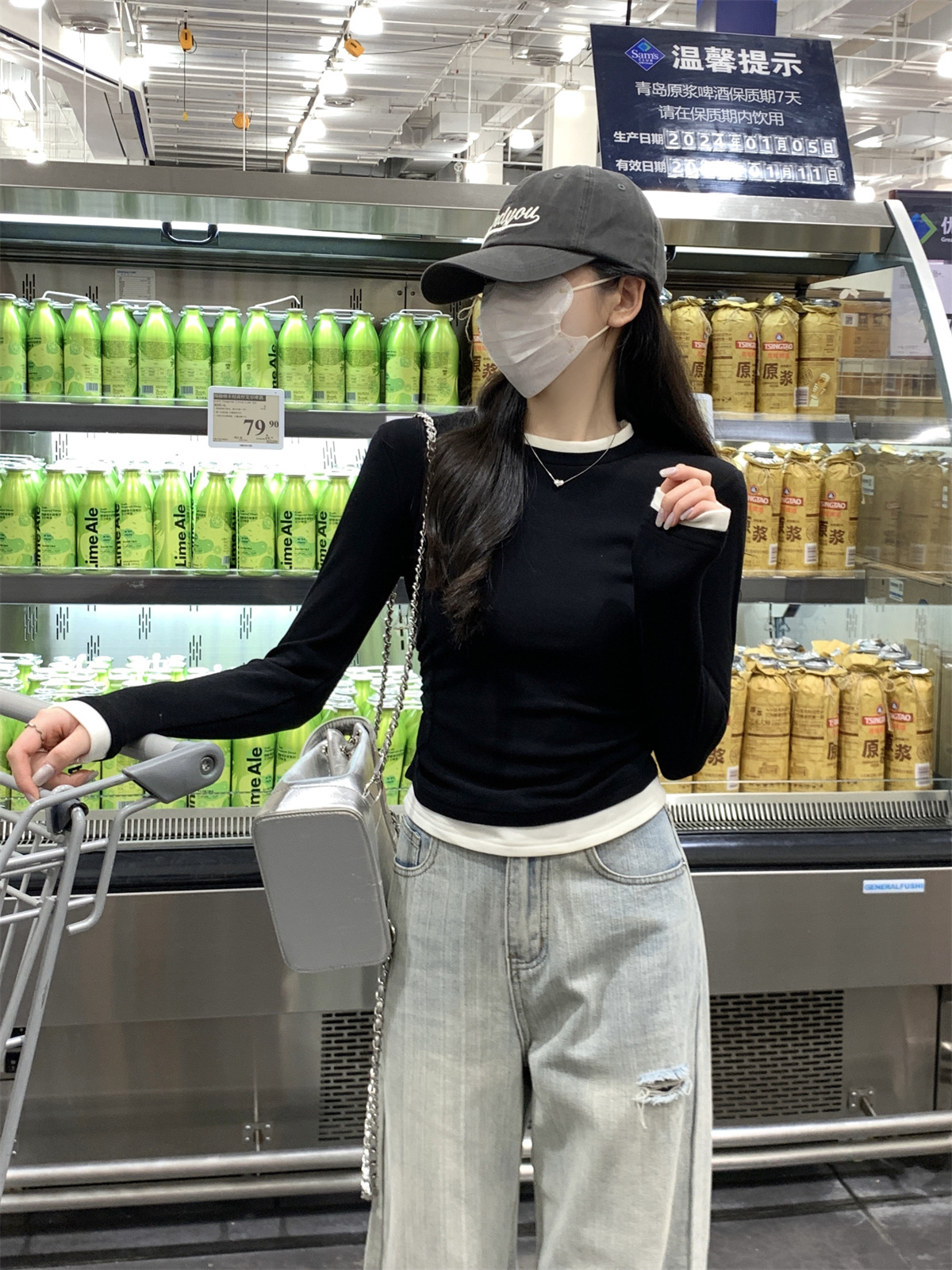 A trendy and unique round-neck color-blocking fake two slimming cotton long-sleeved T-shirts for women, a new grey top from Spring and autumn pic 24