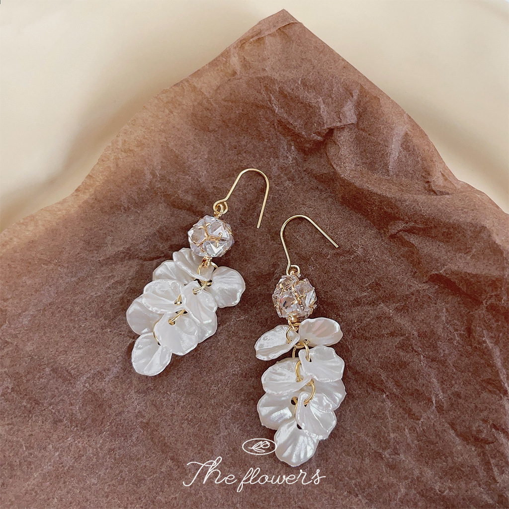 The actual product is very beautiful ~ Forest-style trendy fairy long zircon tassel leaf earrings, handcrafted design, sweet and charming earring factory pic 6