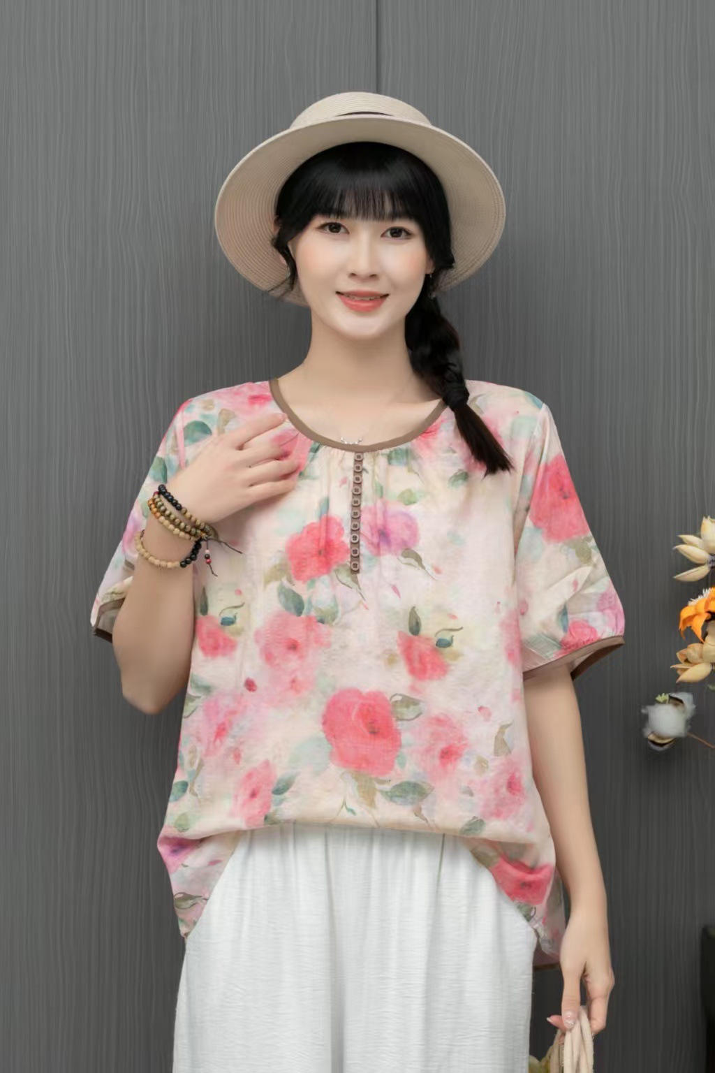 2025 Summer New Style artistic printed cotton and linen shirt, retro loose large size round-neck pullover, elegant T-shirt for women pic 20