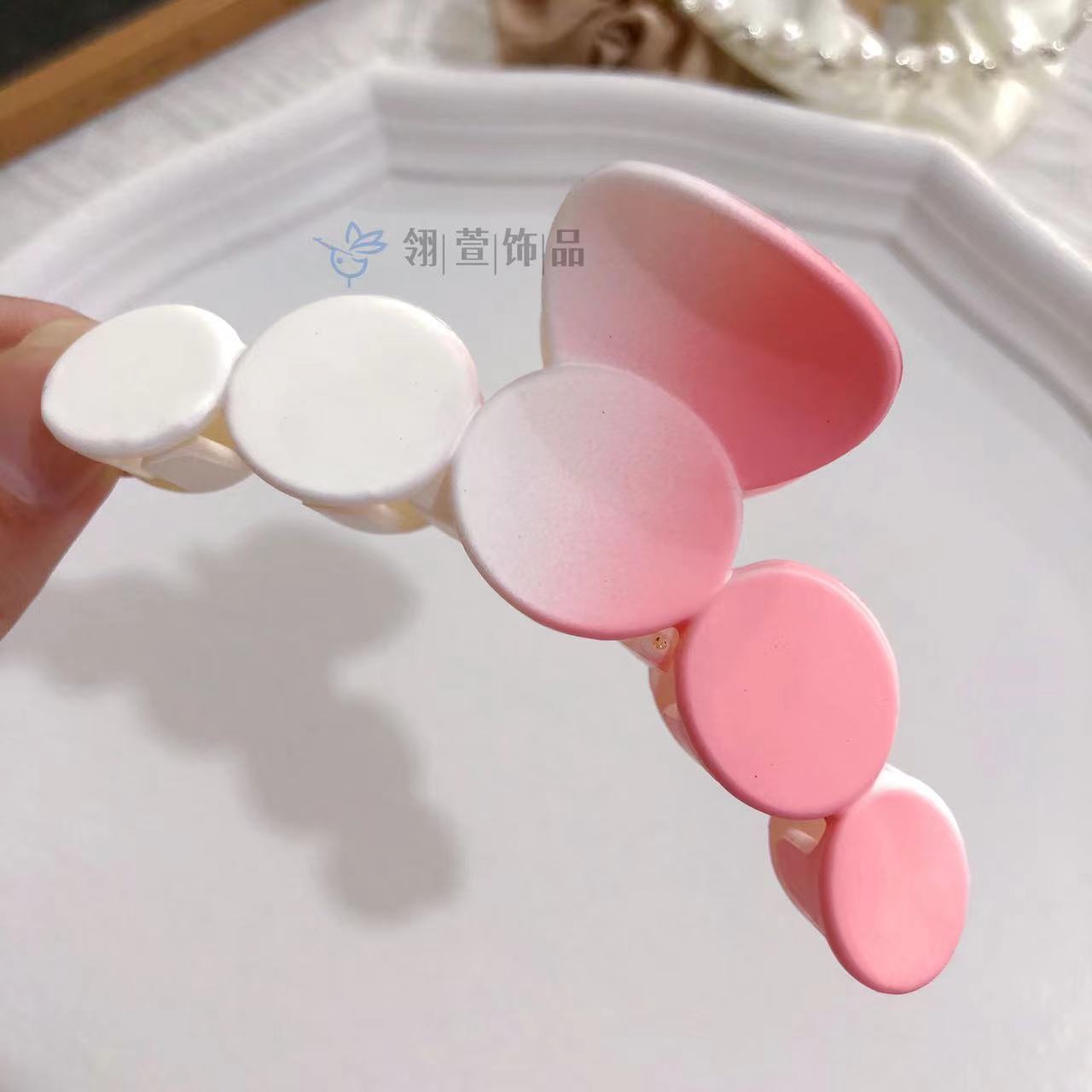 跨境少女粉渐变色八件套抓夹新款后脑勺鲨鱼夹夏季盘发大号发卡详情11