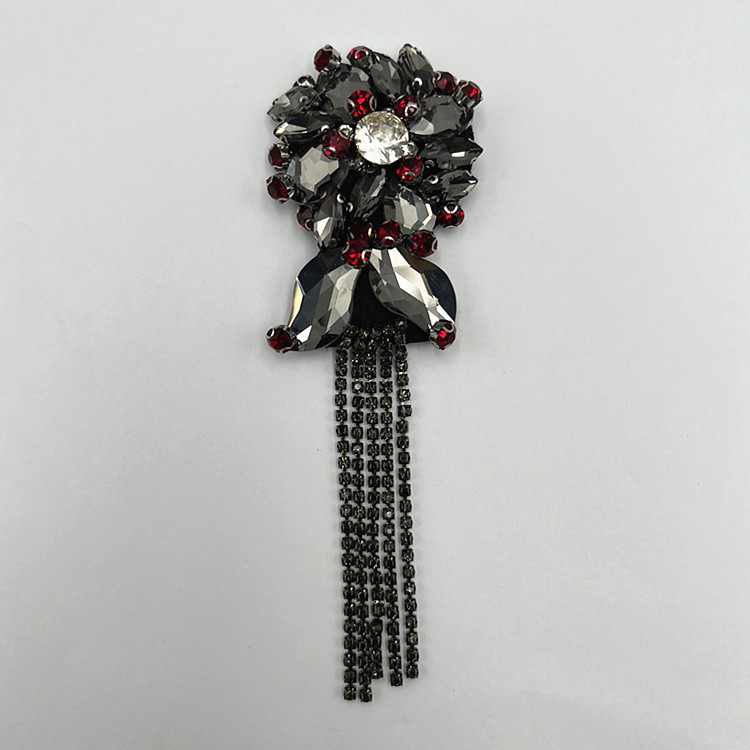 Customized rhinestone shoulder badges, hand-nailed beaded corsages, DIY claw chain pendants, clothing accessories and accessories, heavy industry pocket fabric stickers pic 6