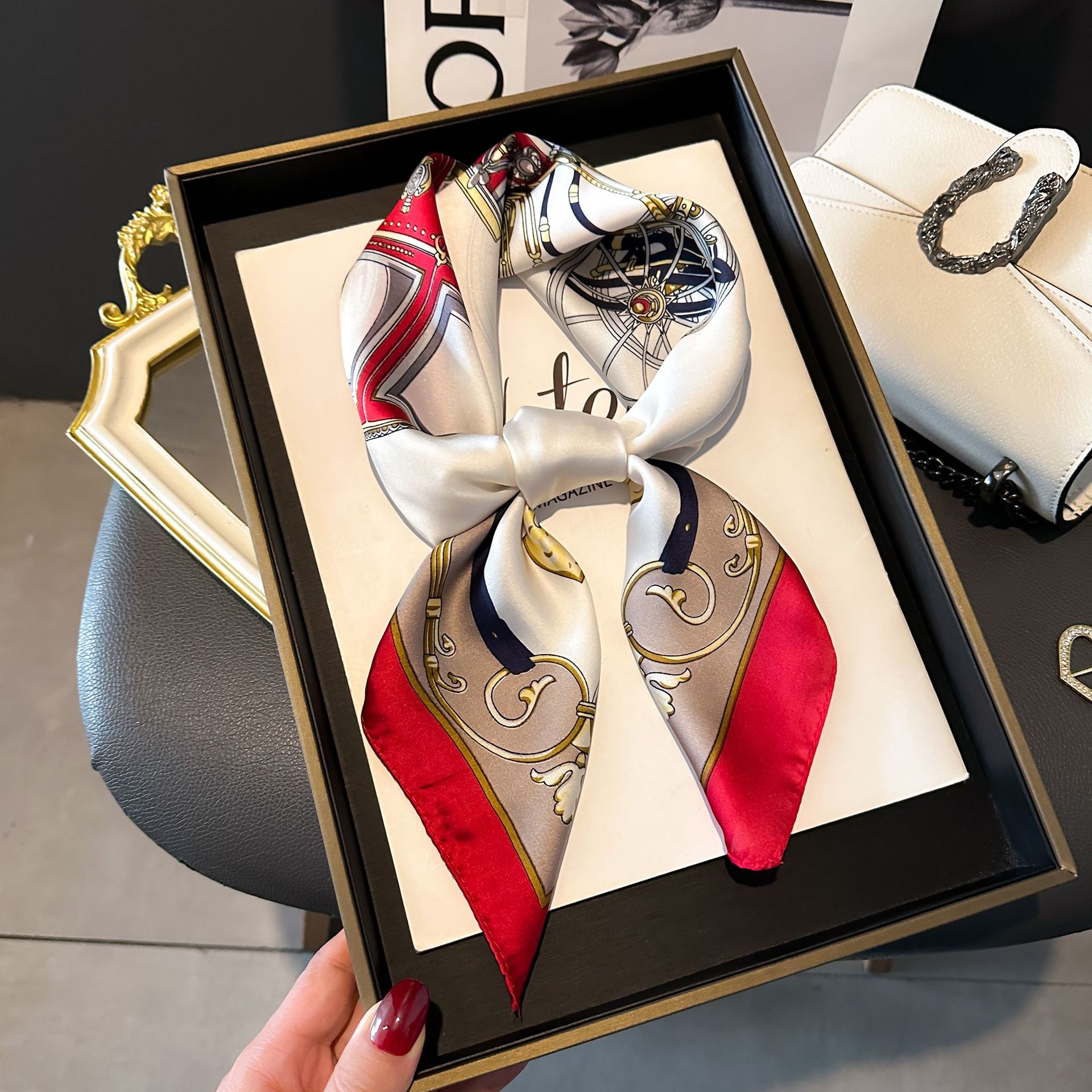 新款丝巾女时尚百搭高级感小方巾韩版护颈领巾春秋复古围巾绑包详情32