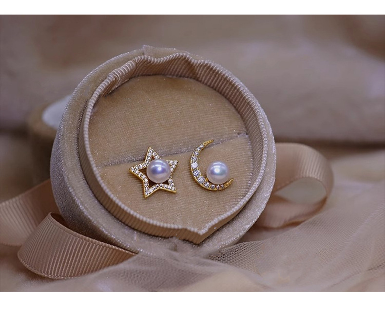 Star and moon asymmetrical stud earrings, natural freshwater pearl stud earrings S925, silver needle, niche design, light luxury, high-end earrings for women pic 5